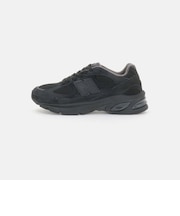 ＜New Balance＞U2010 スニーカー