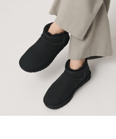 <UGG>クラッシック ウルトラミニ ブーツ