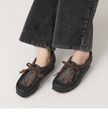 <Clarks Originals>レザー エンブロイダリー ワラビーブーツ