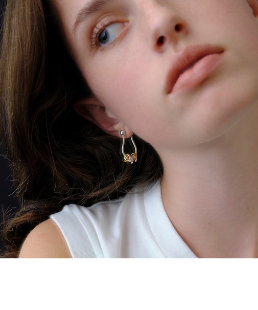 ＜LAPUIS＞Coil チェーン ピアス
