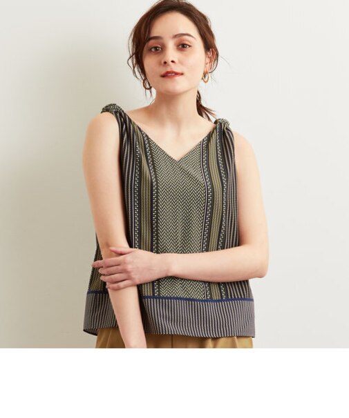 FM パネルプリント ノースリーブ ブラウス