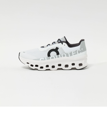 ＜On＞クラウドモンスター スニーカー