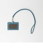 シボ レザーライク ID ホルダー