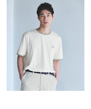 ＜FRED PERRY＞ツインティップ Tシャツ