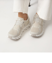 ＜On＞Cloud 6 スニーカー
