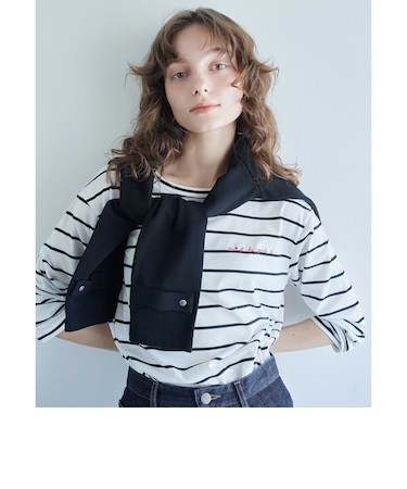 ＜To b. by agnes b.コラボ＞ロゴ ロングスリーブ Tシャツ ボーダー