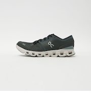 ＜On＞クラウド エックス 4 スニーカー