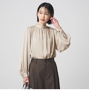 サテン スタンドネック ギャザー ブラウス