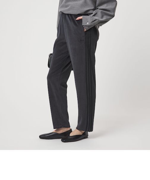 <adidas Originals>ベロア トラックパンツ