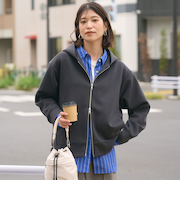【WEB限定】<at ease>ダンボール ジップ フーディ―