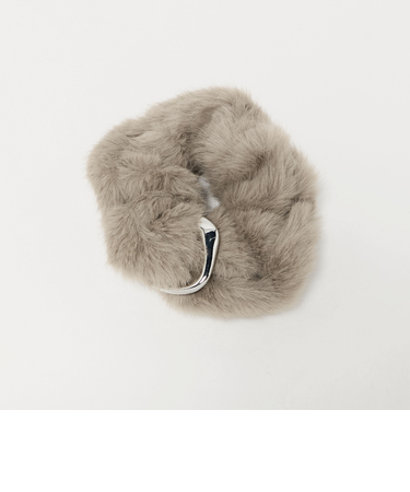 フェイクファー メタルリング シュシュ