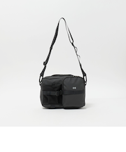 ＜CIE＞GRID3 ボトル ショルダーバッグ