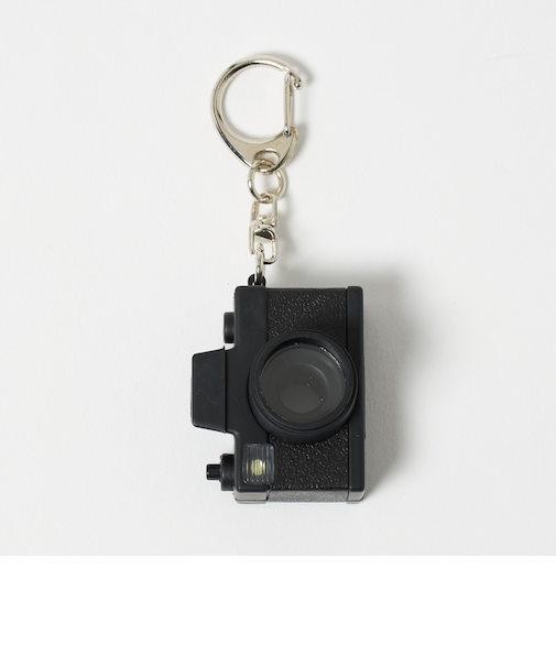 ＜KIKKERLAND＞カメラ キーホルダー