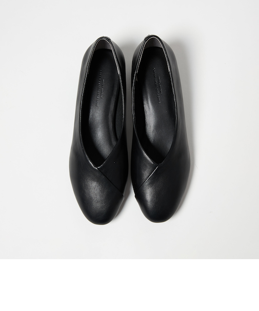 ラウンド キリカエ Vカット パンプス 撥水