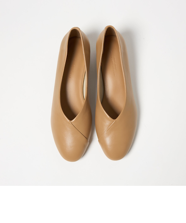 ラウンド キリカエ Vカット パンプス 撥水