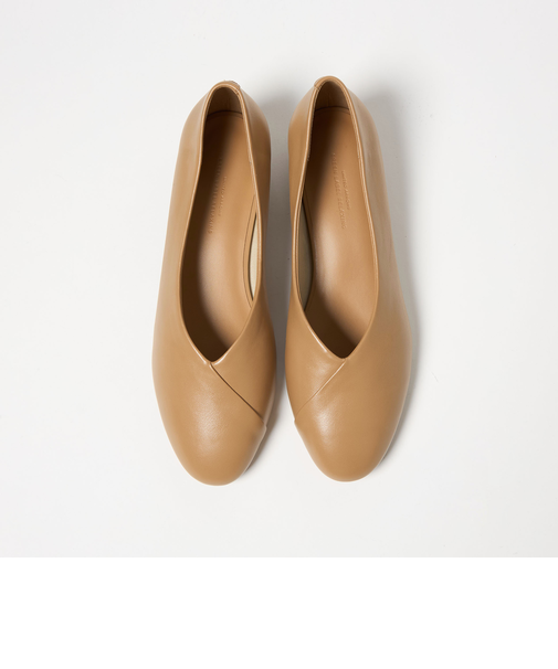 ラウンド キリカエ Vカット パンプス 撥水