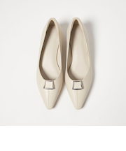 ポインテッド バックル パンプス 晴雨兼用 撥水