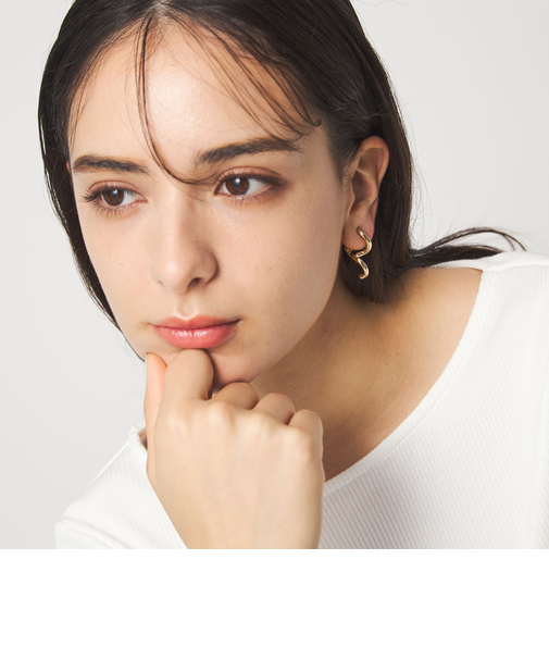 カーリーライン イヤリング