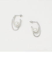 ドロップフレーム ピアス