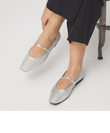 スクエアストラップ フラットシューズ