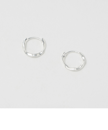 ＜ANNA SOTTILOTTA＞ヒネリフープピアス