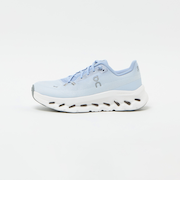 ＜On＞CLOUDTILT スニーカー