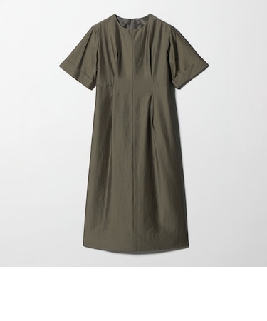 フロント タック ワンピース