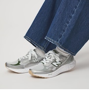 ＜New Balance＞フレッシュフォーム アリシ ティラルクス  スニーカー