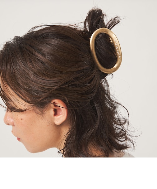 ＜To b. by agnes b.コラボ＞ロゴ ヘアクリップ（オーバル）