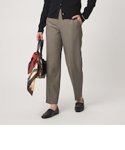 Daily Chic ウラキモウ ALLFIT テーパードパンツ