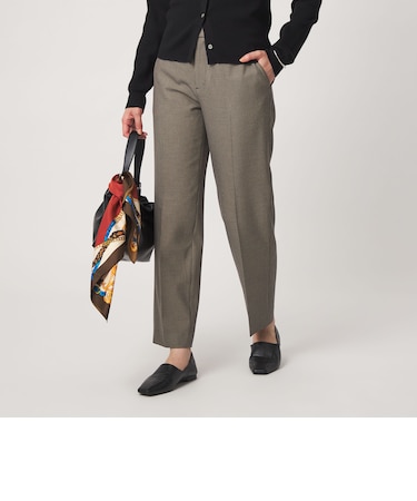 Daily Chic ウラキモウ ALLFIT テーパードパンツ