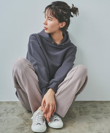 大人シックライトスウェットプル パーカー