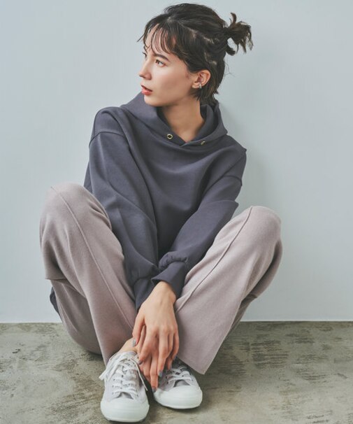 大人シックライトスウェットプル パーカー