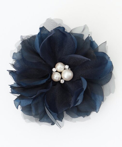 パールフラワーコサージュ