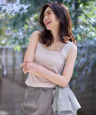 スクエアタンクトップ