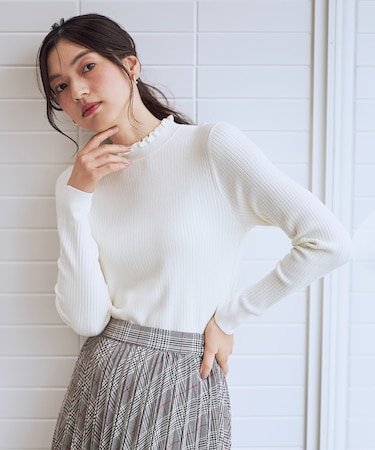 【洗濯機可/吸湿発熱】フリルネックニット