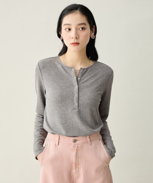 クリアラメフライスヘンリーネックプルオーバー