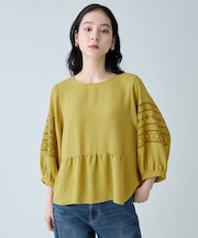 刺繍スリーブブラウス