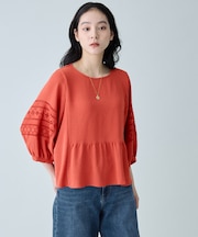 刺繍スリーブブラウス