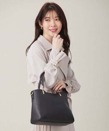 【2WAY】スクエアミディトート バッグ