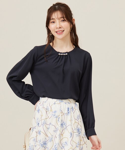 【洗える】フロントパール調 ブラウス