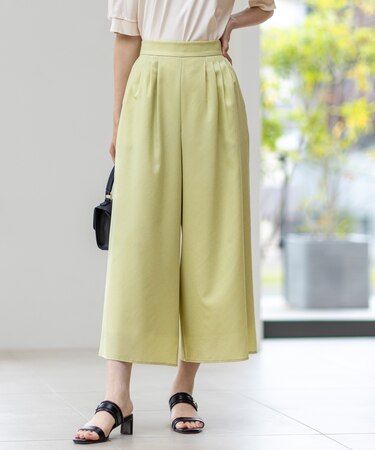 【接触冷感・UVカット・速乾】スムージーポリエステルタックフレア パンツ