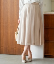 シャイニータック スカート