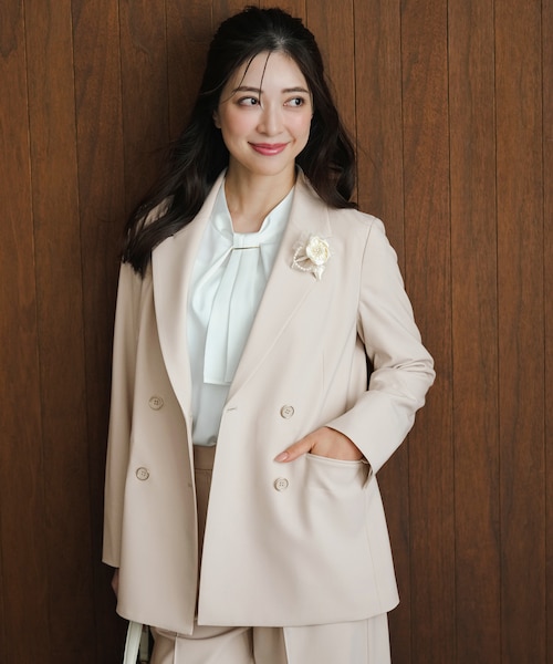 【美品】yori ダブルクロスワイドジャケット ホワイト 美品】yori ダブルクロスワイドジャケット ホワイト ホワイトジョーラ