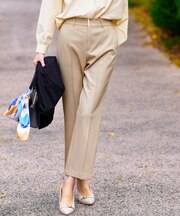 褒めらレディストレッチ セミフレア テーパードパンツ