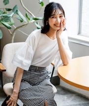 ゆるVネックチュールフリル袖 プルオーバー