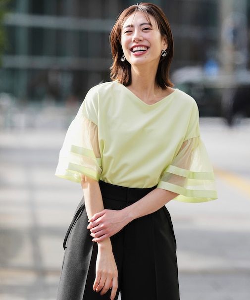 ゆるVネックチュールフリル袖 プルオーバー