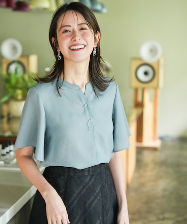 スムージーポリエステル スキッパー ブラウス