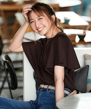 【シルクタッチさら魅せTシャツ】袖フレア プルオーバー