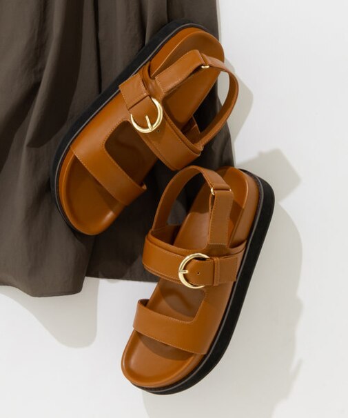 バックル フッドベッド サンダル